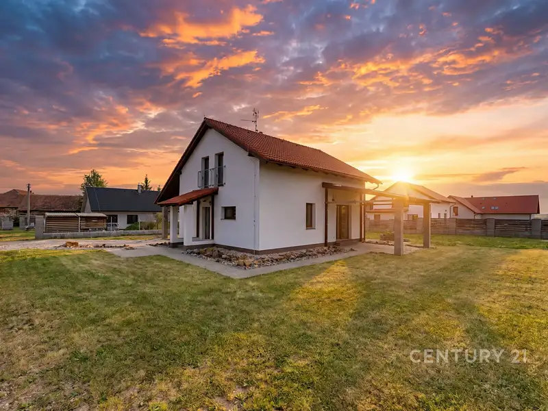 Prodej rodinného domu 160 m², pozemek 869 m², Milostín – náhled fotky 1