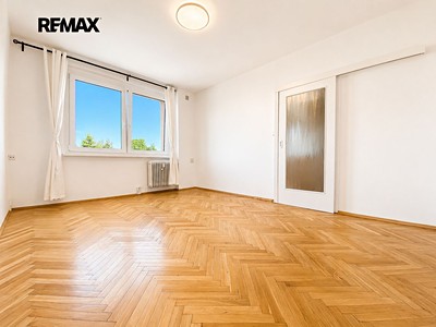 Pronájem bytu 1+1 38 m²