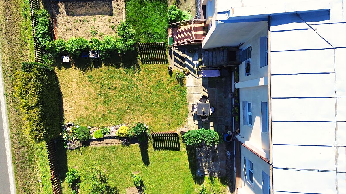 Prodej rodinného domu 210 m², pozemek 202 m² – fotografie 3