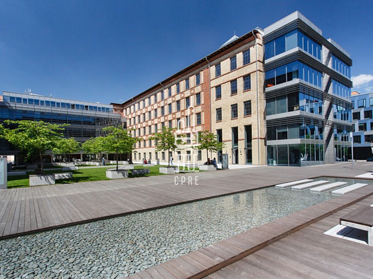 Комерційне приміщення в оренду, 653 м² (1 з 12)