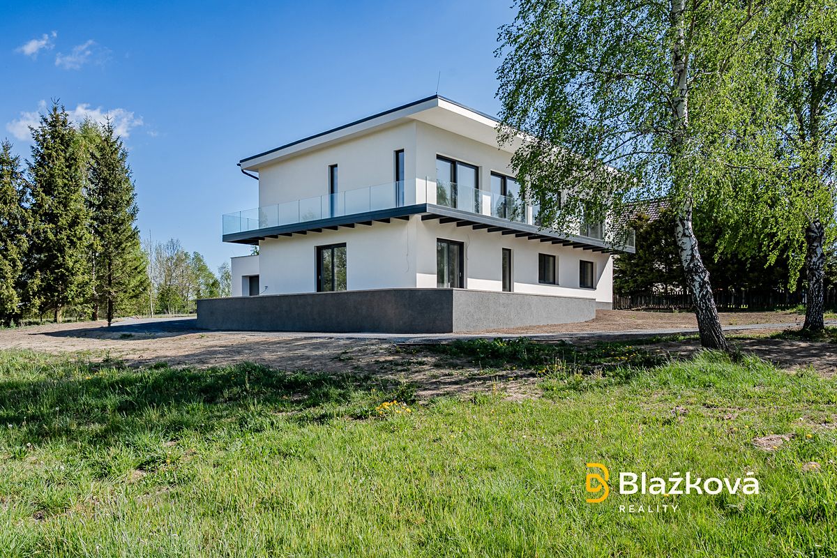 Prodej rodinného domu 330 m², pozemek 4813 m² – fotografie 5