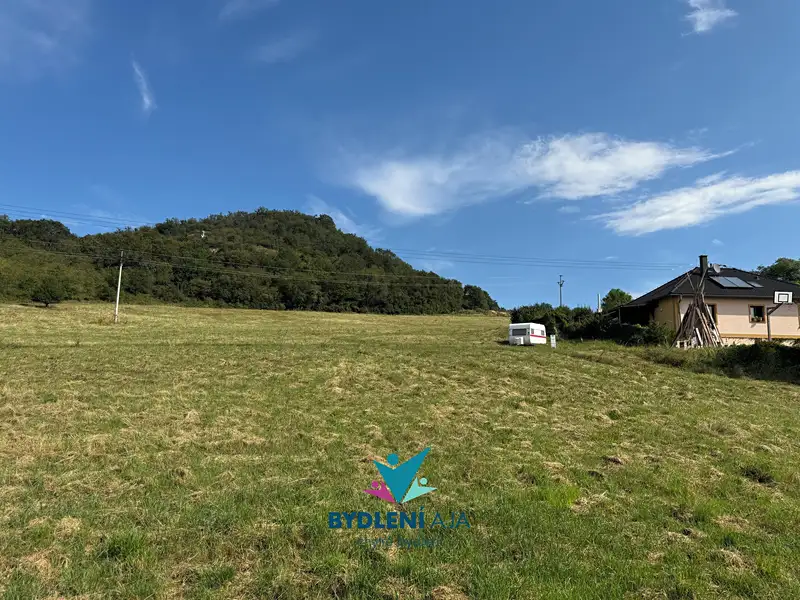 Prodej stavebního pozemku 750 m², Bystřany – náhled fotky 3