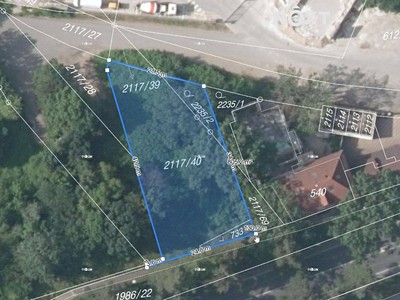 Prodej  komerčního pozemku 805 m²