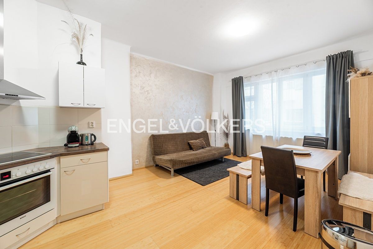 Pronájem bytu 3+kk 102 m²