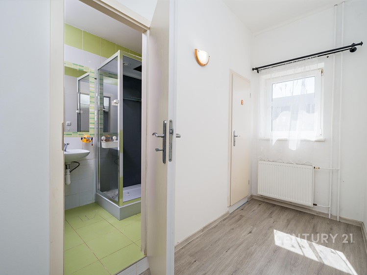 Будинок на продаж, 241 м² (25 з 35)