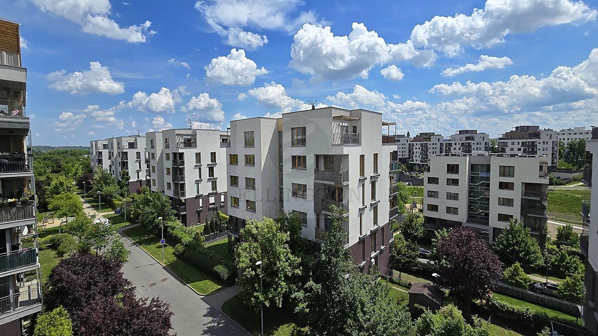 Pronájem bytu 2+kk 65 m²