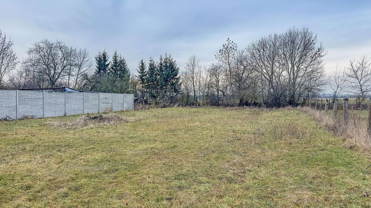 Prodej stavebního pozemku 1227 m² – fotografie 2
