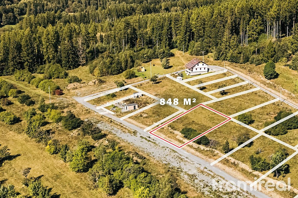 Prodej stavebního pozemku 848 m²