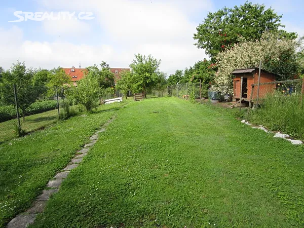 Prodej rodinného domu 183 m², pozemek 874 m² – pohled 3