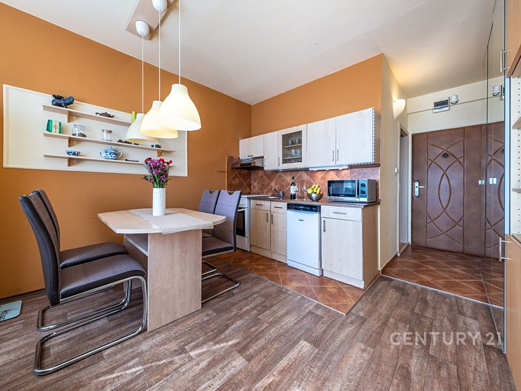 Квартира 1+1 на продаж, 36 м² (1 з 18)