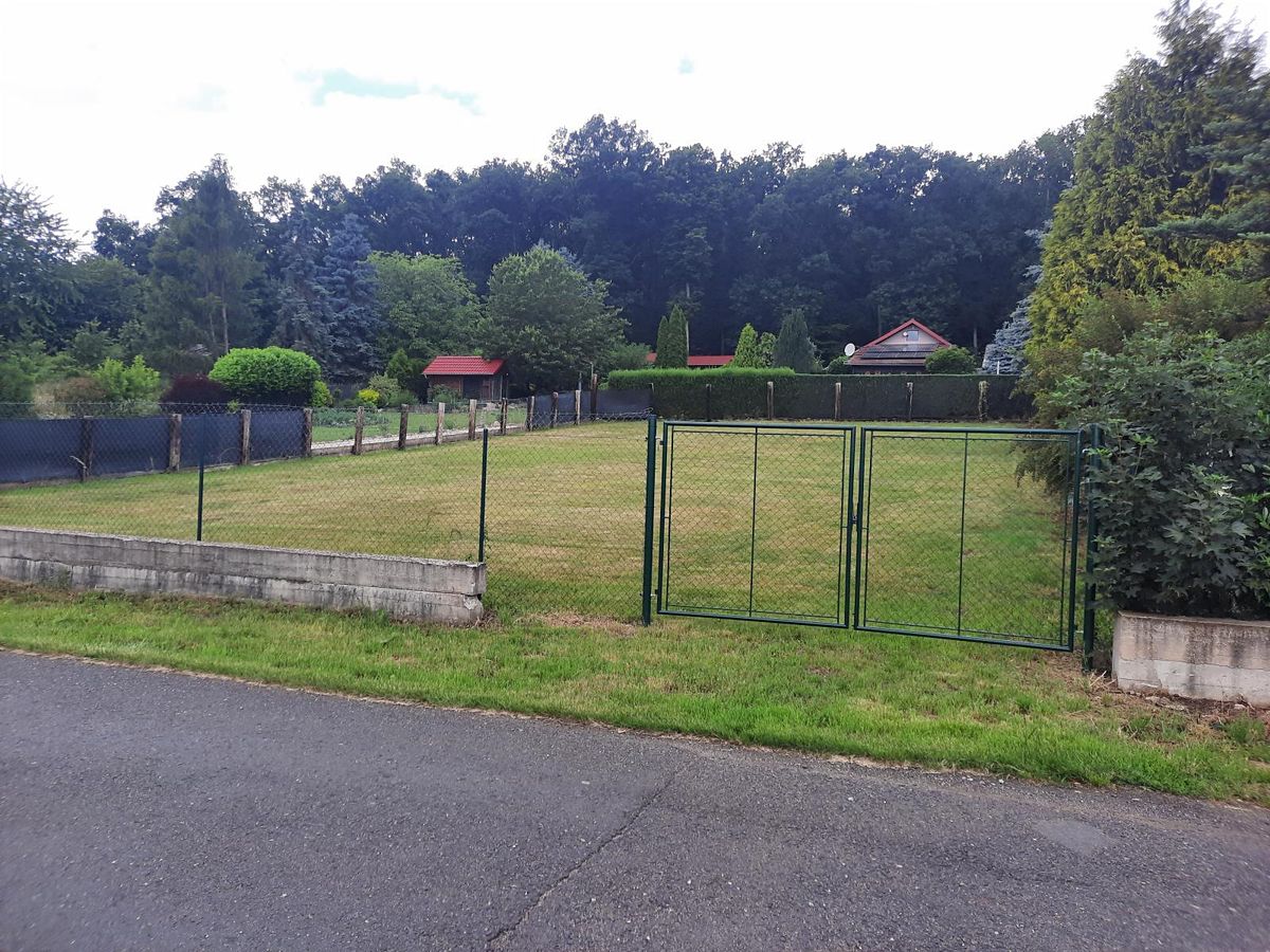 Prodej stavebního pozemku 924 m², Přestanov – fotka 1 z 3