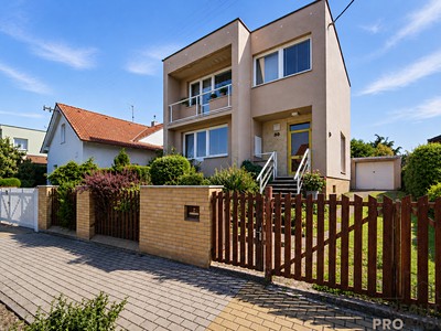 Prodej  rodinného domu 160 m², pozemek 598 m²