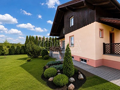 Prodej  rodinného domu 264 m², pozemek 1 711 m²