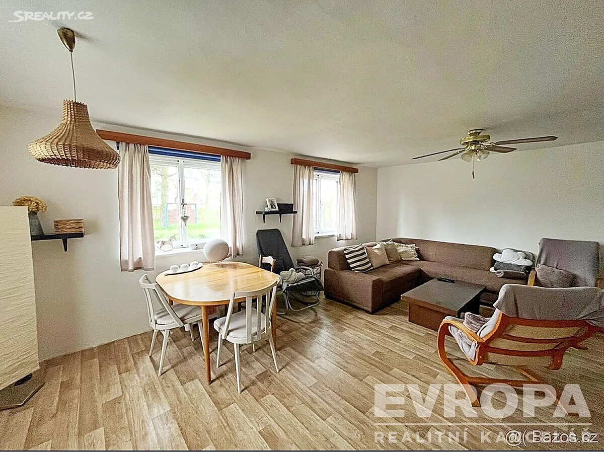 Prodej rodinného domu 150 m², pozemek 694 m² – další