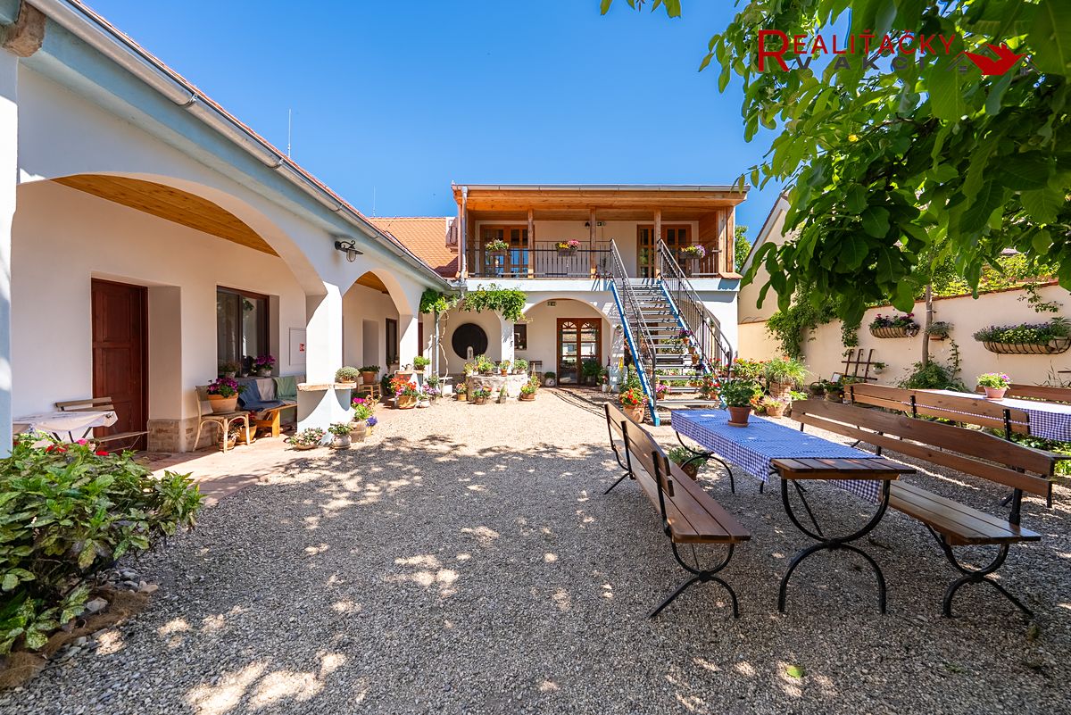 Prodej ubytovacího zařízení 291 m² – fotografie 2