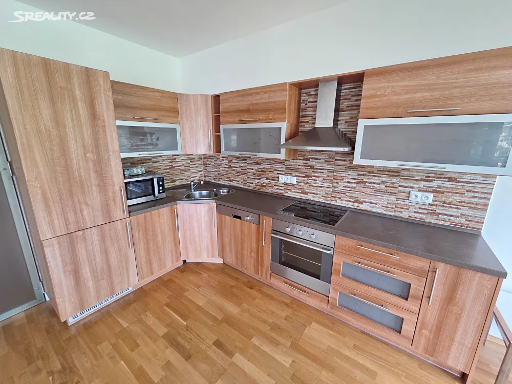 Pronájem bytu 3+kk 86 m² – pohled 6