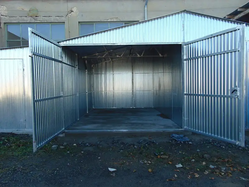 Pronájem garáže 19 m², Skuteč – náhled fotky 1