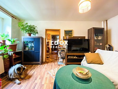 Prodej  rodinného domu 240 m², pozemek 1 295 m²