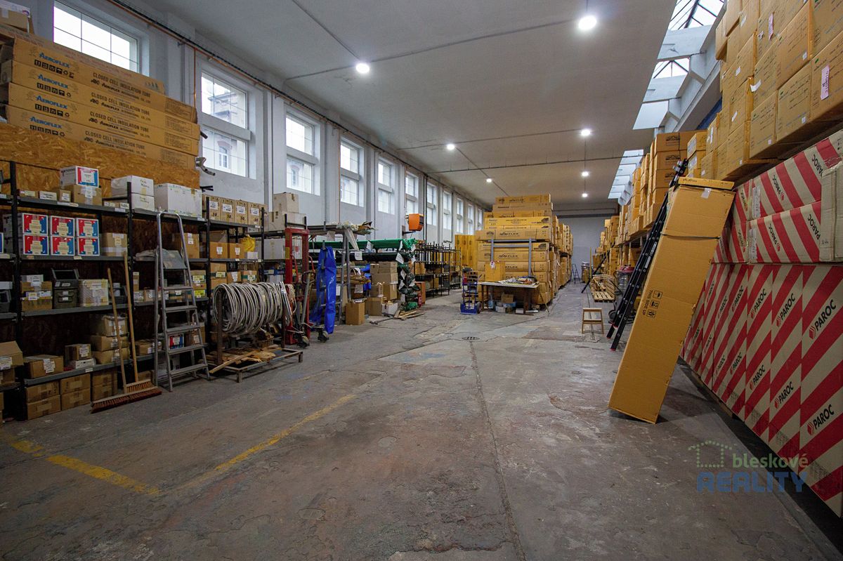 Pronájem skladového prostoru 543 m² – fotografie 2