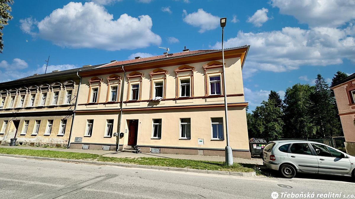 Pronájem bytu 1+kk 33 m² – fotografie 3