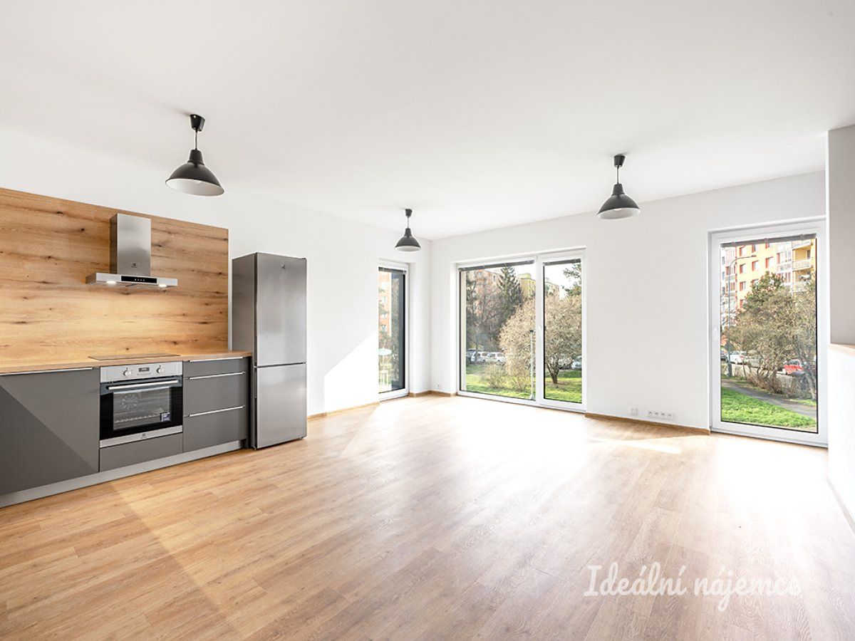 Pronájem bytu 3+kk 68 m²