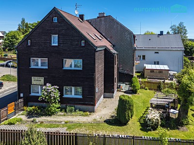 Prodej  rodinného domu 250 m², pozemek 382 m²