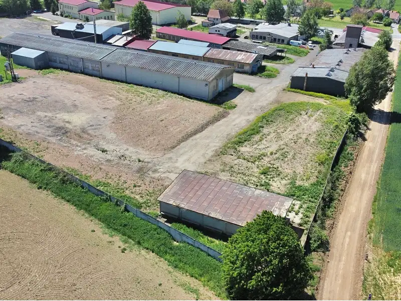 Prodej výrobní haly, prostoru 1400 m², Litomyšl – náhled fotky 2