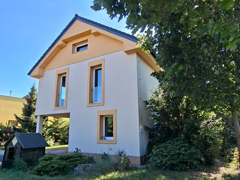 Prodej rodinného domu 200 m², pozemek 900 m², Hostouň – náhled fotky 1