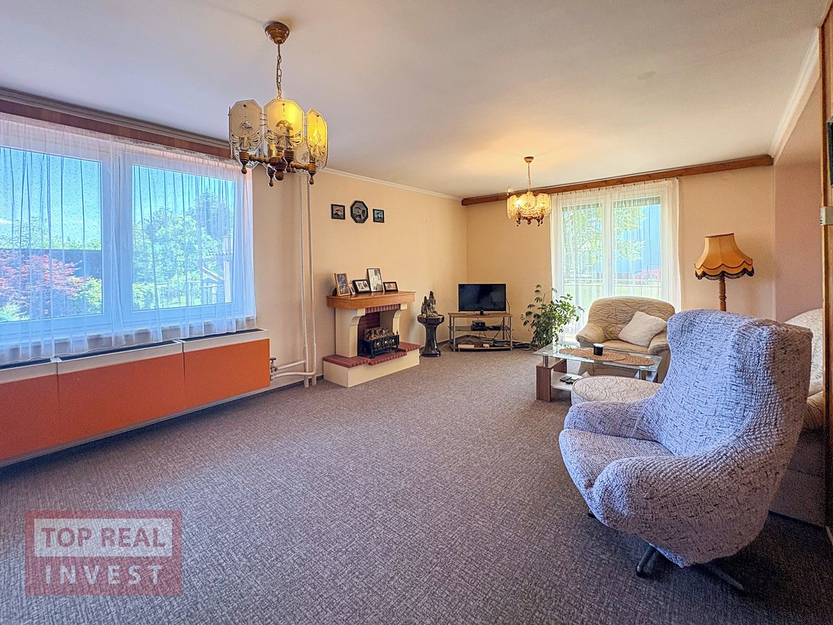 Prodej rodinného domu 209 m², pozemek 357 m² – fotografie 3