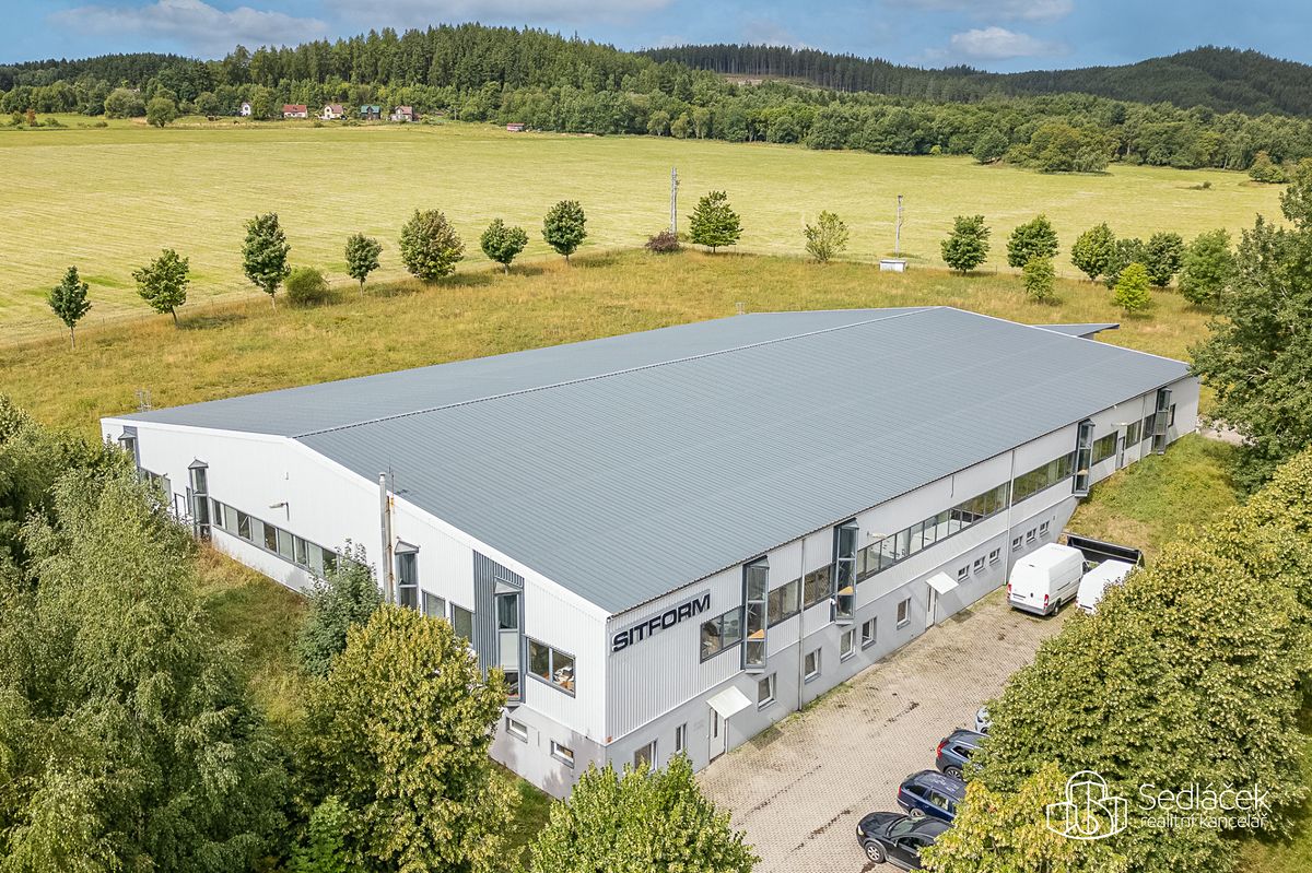 Prodej výrobní haly, prostoru 3089 m²