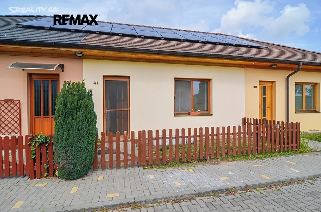 Prodej bytu 1+kk 34 m² – pohled 2
