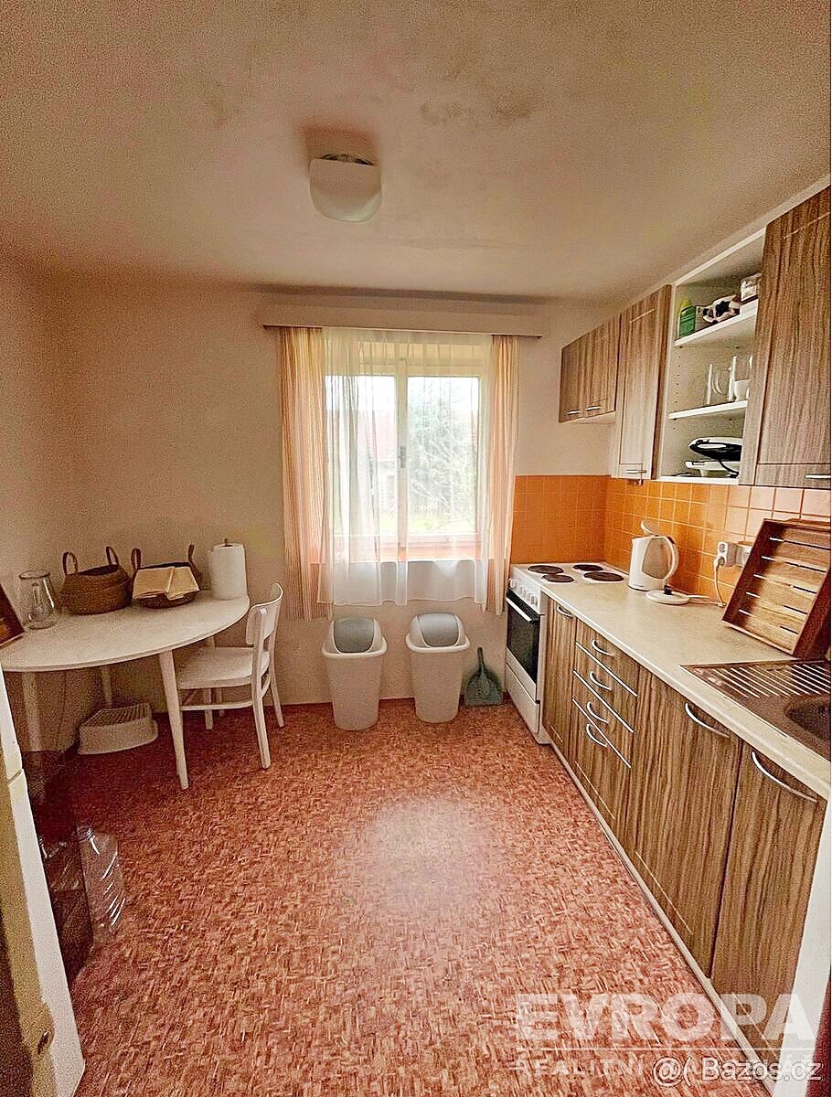 Prodej rodinného domu 150 m², pozemek 694 m² – fotografie 5