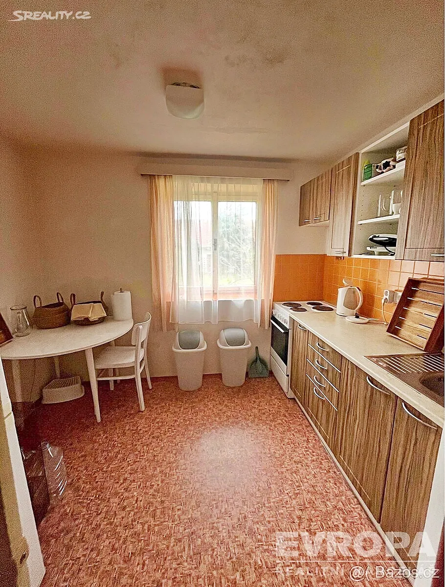 Prodej rodinného domu 150 m², pozemek 694 m² – pohled 5