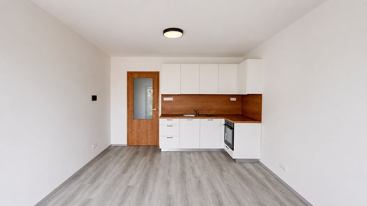 Pronájem bytu 1+kk 28 m²