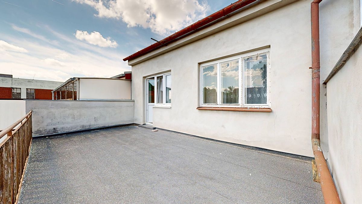 Prodej rodinného domu 88 m², pozemek 142 m² – fotografie 3
