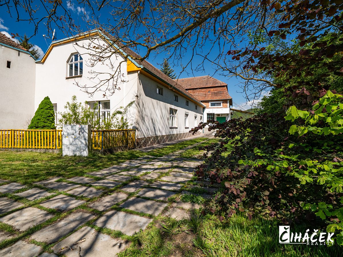 Prodej zemědělské usedlosti 142 m², pozemek 7889 m² – fotografie 2