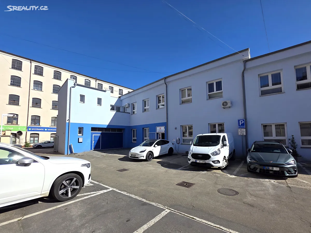Pronájem kanceláře 60 m² – pohled 4