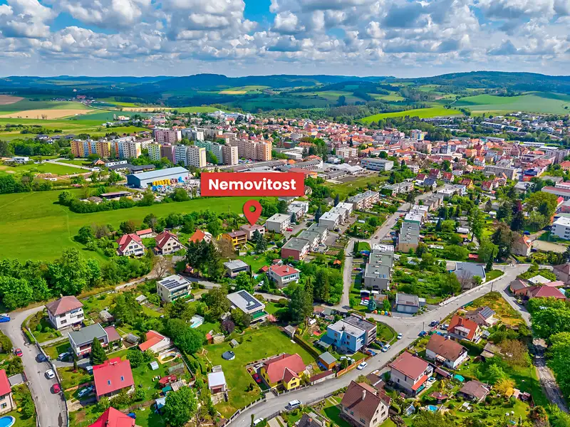 Prodej rodinného domu 246 m², pozemek 990 m², Sedlčany – náhled fotky 2