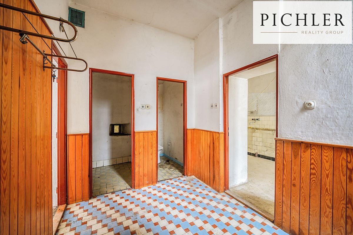 Prodej rodinného domu 292 m², pozemek 313 m² – fotografie 5