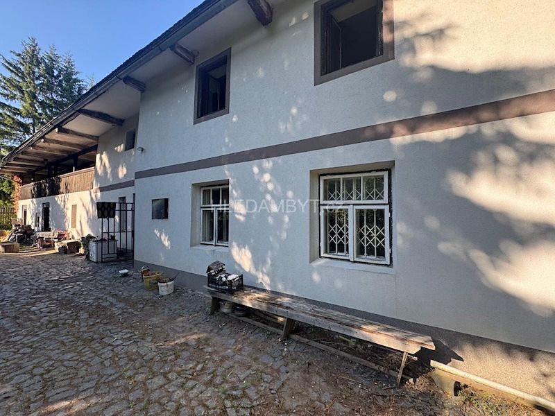 Prodej chalupy 250 m², pozemek 2047 m² – fotografie 2