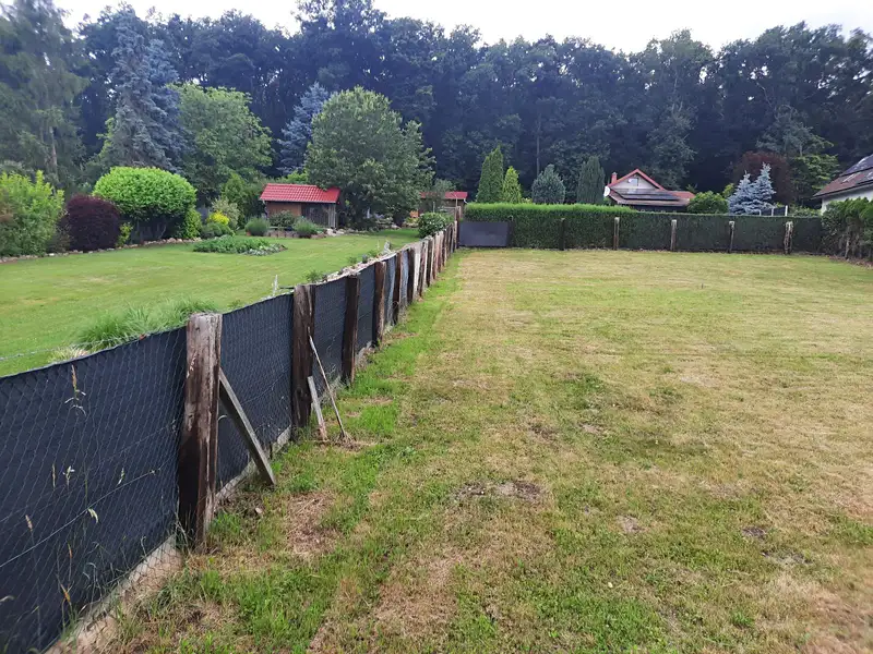 Prodej stavebního pozemku 924 m², Přestanov – náhled fotky 2