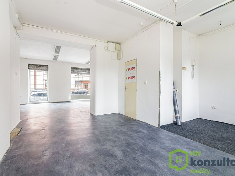 Комерційне приміщення на продаж, 450 м² (33 з 38)