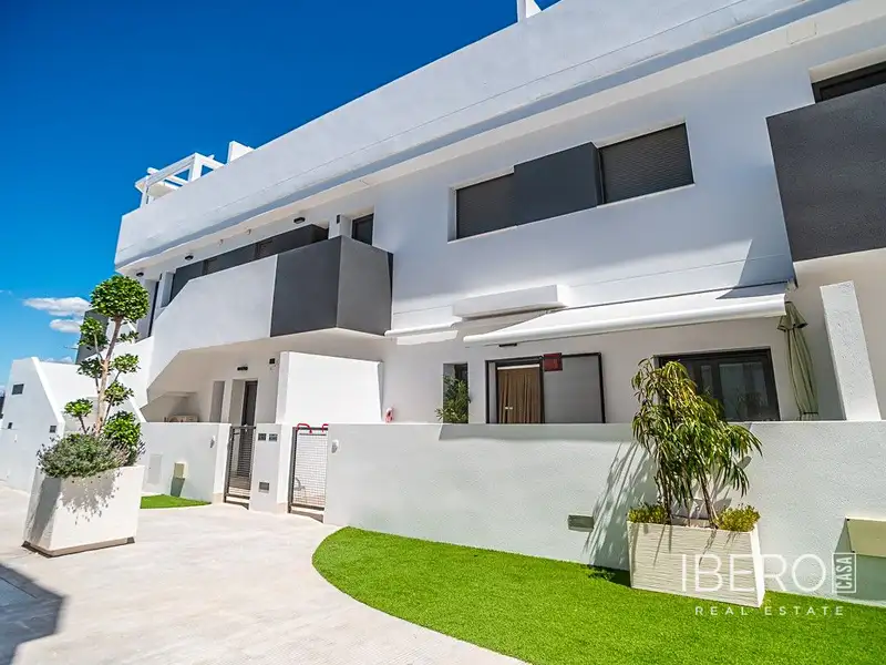 Prodej bytu 4+kk 138 m², Torrevieja – náhled fotky 3