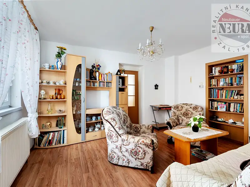 Prodej rodinného domu 180 m², pozemek 804 m², Praha – náhled fotky 3