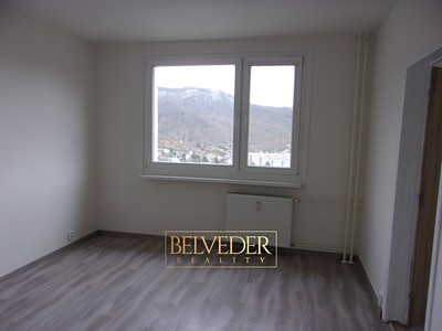 Pronájem bytu 2+kk, 38 m² (3 z 8)
