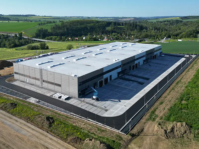 Pronájem výrobní haly, prostoru 1750 m², Jihlava – náhled fotky 3