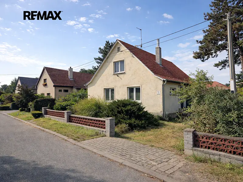 Prodej podílu 1/6 rodinného domu 140 m², pozemek 190 m²