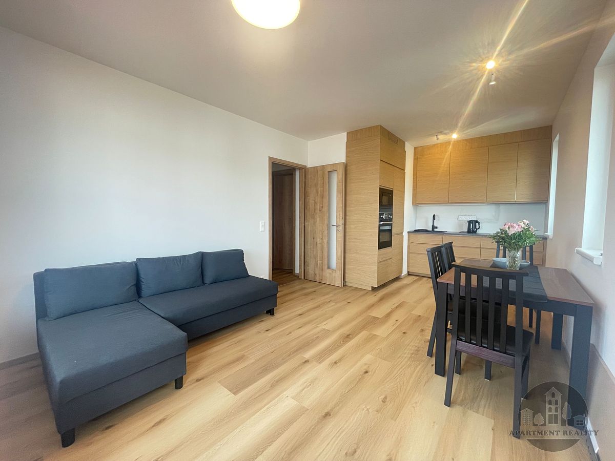 Pronájem bytu 2+kk 48 m²