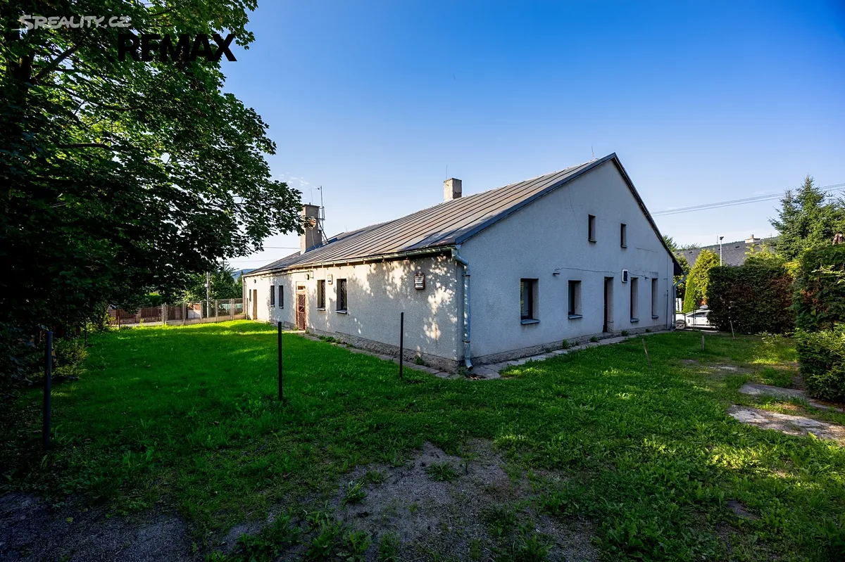 Prodej rodinného domu 354 m², pozemek 491 m², Úpická