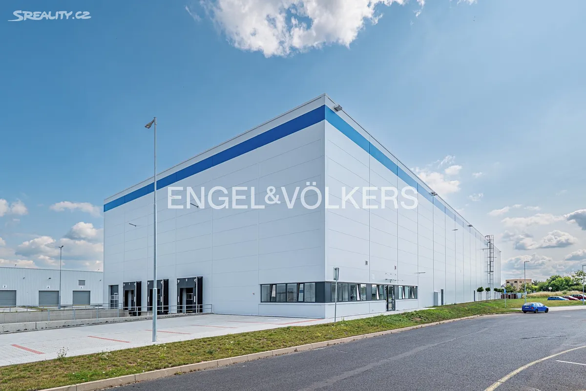 Pronájem skladového prostoru 4200 m², Lovosice